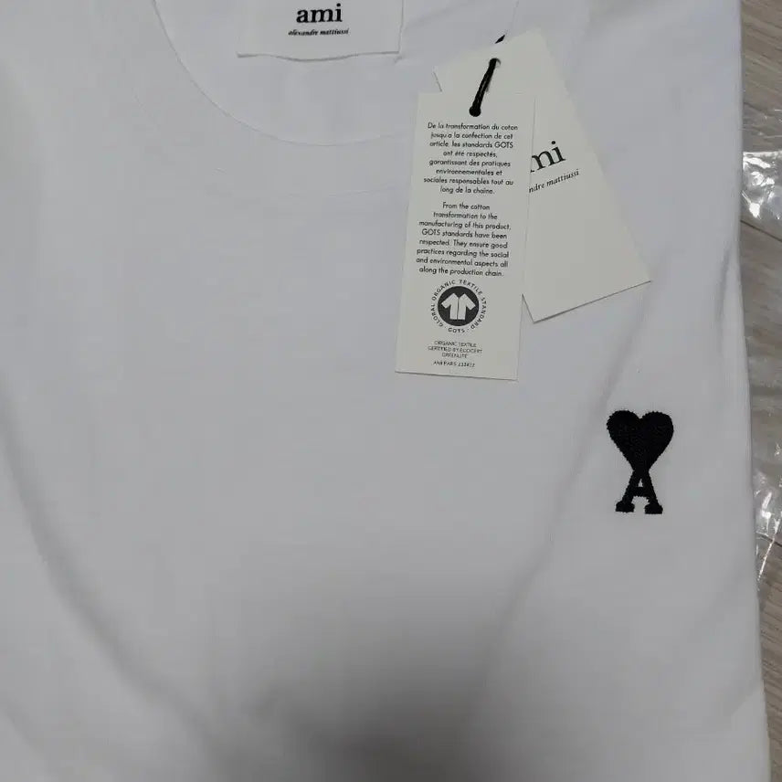 [BUNJANG] AMI Alexandre Mattiussi Heart Logo T-Shirt White / 아미 알렉상드르 마티우시 하트 로고 반팔티 화이트 M L XL 새상품