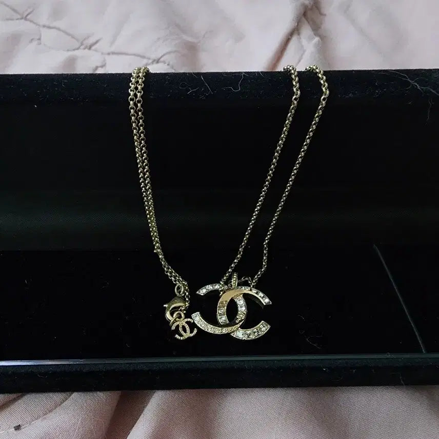 [BUNJANG] Chanel CC Logo Necklace / 샤넬 CC 로고 목걸이