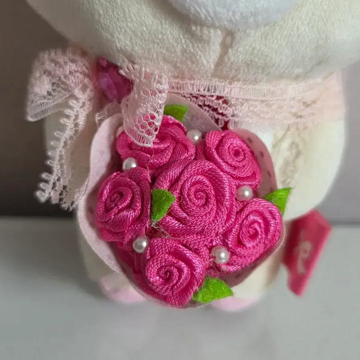 [BUNJANG] San-X Rilakkuma Rose Bouquet Keyring Plush / 산엑스 정품 장미꽃다발 코리락쿠마 키링 인형