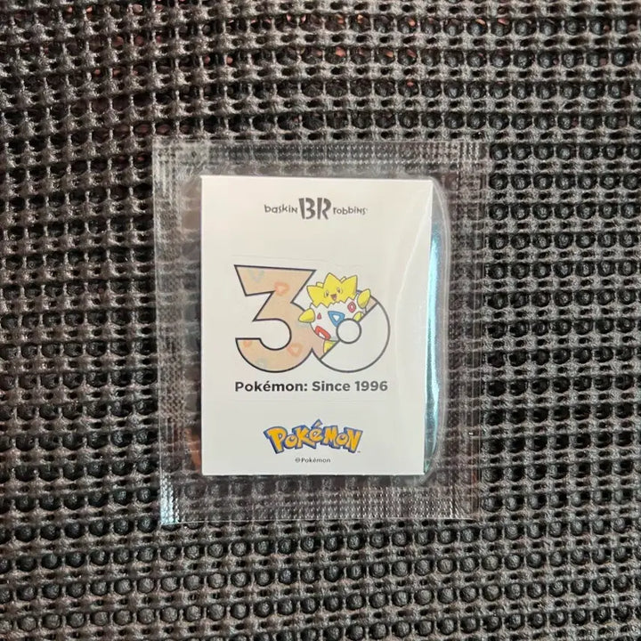 [BUNJANG] Baskin Robbins Pokemon 30th Anniversary Togepi Sticker / 배스킨라빈스 포켓몬 30주년 기념 스티커 토게피 배라