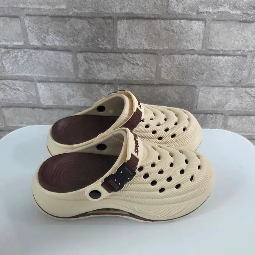 [BUNJANG] Beige Outdoor Sandals Slippers / 아웃도어 샌들 슬리퍼 새상품