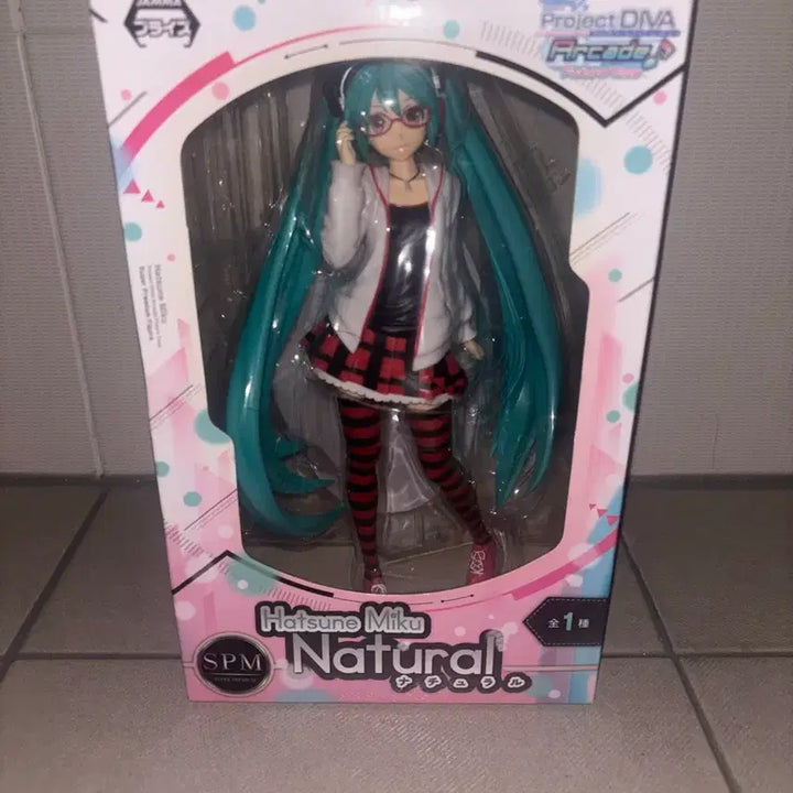 [BUNJANG] Hatsune Miku Natural Eyeglasses Miku Figure (Sealed) / 미개봉)프로젝트디바 하츠네미쿠 내츄럴 안경미쿠 피규어