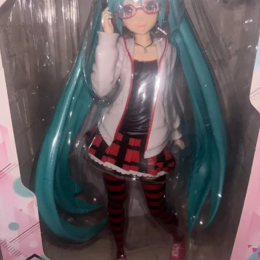 [BUNJANG] Hatsune Miku Natural Eyeglasses Miku Figure (Sealed) / 미개봉)프로젝트디바 하츠네미쿠 내츄럴 안경미쿠 피규어