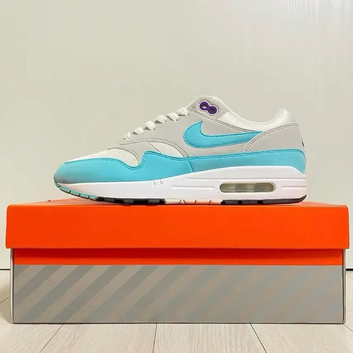 [BUNJANG] Nike Air Max 1 OG Aqua Sneakers (US 9) / NIKE AIR MAX 1 OG AQUA 2017