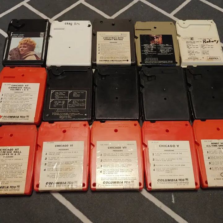[BUNJANG] Lot of 42 8-Track Tapes with Storage Case / 8트랙(8-Track Cartridge)테이프 42개 판매합니다.