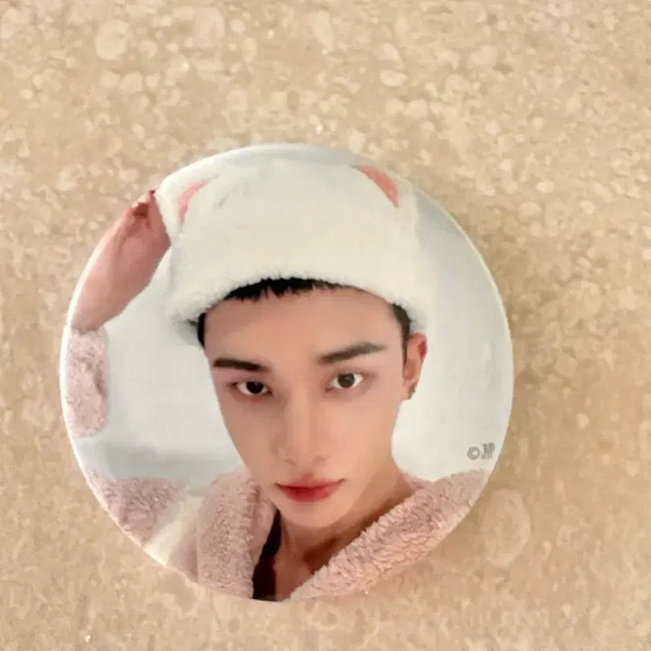 [BUNJANG] Stray Kids Hyunjin Japan Exhibition Badge / 일본 전시회 현진 뱃지