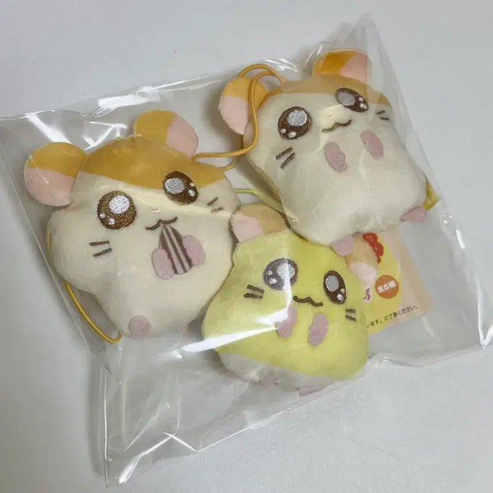[BUNJANG] Hamtarro &amp; Capoo Friends Mini Figures Bundle Set / 방가방가햄토리 카푸코프렌즈 인형 가챠 햄토리2종+미니미니