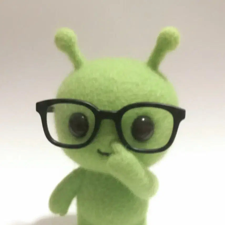 [BUNJANG] Cute Alien Doll with Glasses / 예약