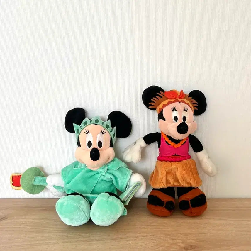 [BUNJANG] Disney Vintage Classic Mickey &amp; Minnie Mouse Dolls / 디즈니 빈티지 고전 미키미니 인형 고전인형 미니마우스