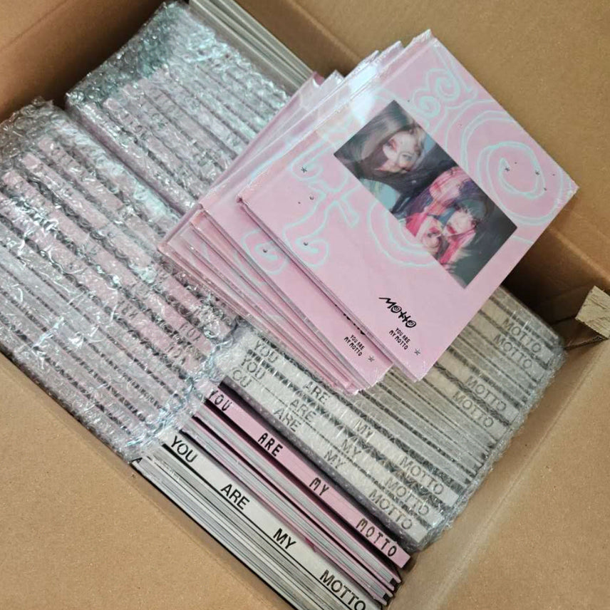 [BUNJANG] ITZY MOTTO Unsealed Album Set / 1셋3장 구매창 오늘배송) 있지 모토 motto 미개봉 앨범 판매