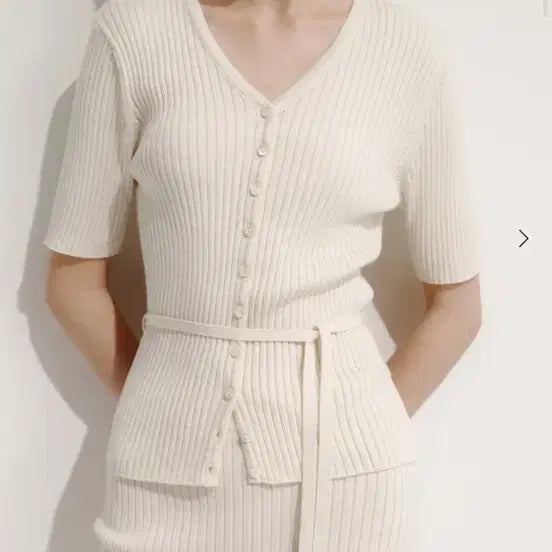 [SOLD OUT] Sie 시에 이젤 하프 슬리브 가디건 아이보리 S