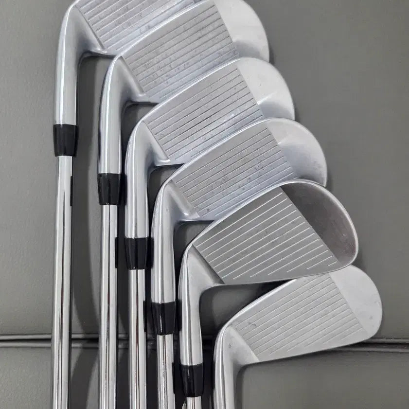 [BUNJANG] Titleist T200 2nd Gen 6-Iron Set (5-PW) / 타이틀리스트 T200 2세대 6아이언 세트(5~P)
