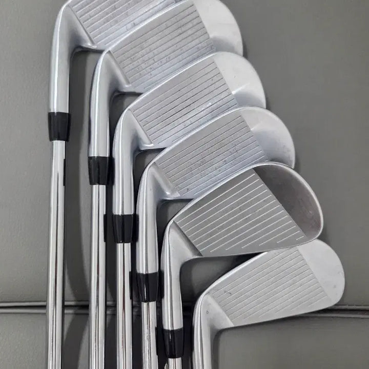 [BUNJANG] Titleist T200 2nd Gen 6-Iron Set (5-PW) / 타이틀리스트 T200 2세대 6아이언 세트(5~P)