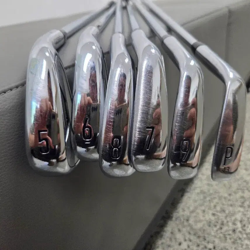 [BUNJANG] Titleist T200 2nd Gen 6-Iron Set (5-PW) / 타이틀리스트 T200 2세대 6아이언 세트(5~P)