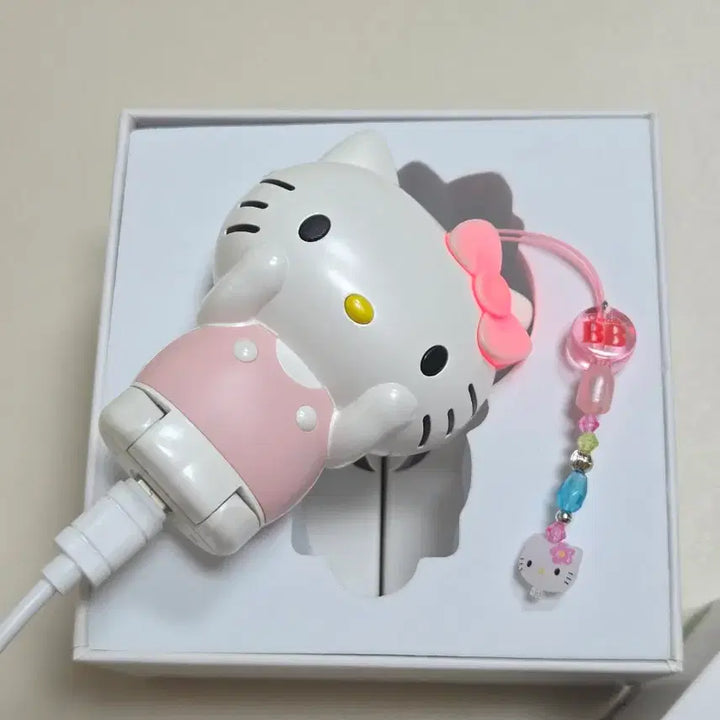 [BUNJANG] Classic Hello Kitty Feature Phone Figurine KT-01BT Die-Cut Hello Kitty Phone / 고전키티 피처폰 휴대폰 핸드폰 폴더폰 피규린 KT-01BT 다이컷 키티폰