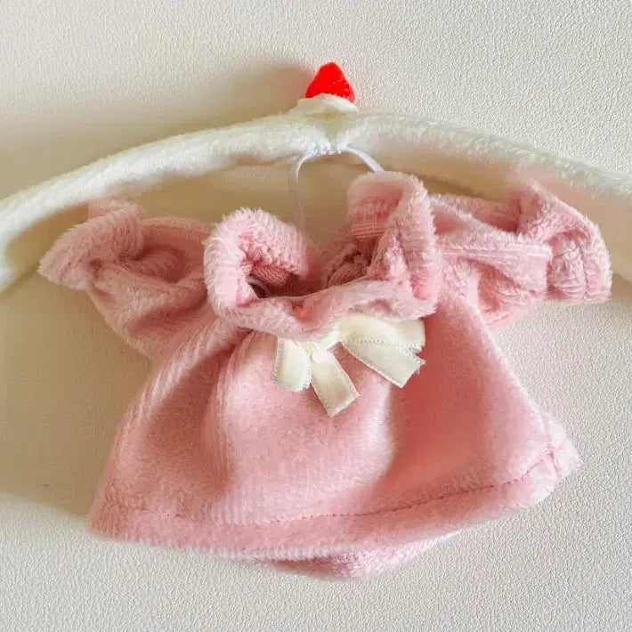 [BUNJANG] 10cm Plush Doll Clothes Set: Melon Soda &amp; Strawberry Cream / 10cm 폭신원피스 인형옷 메론소다 딸기크림 솜인형옷 양도 떨옷 옷장