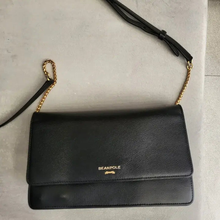 [BUNJANG] Beanpole Leather Crossbody Bag / 빈폴크로스백