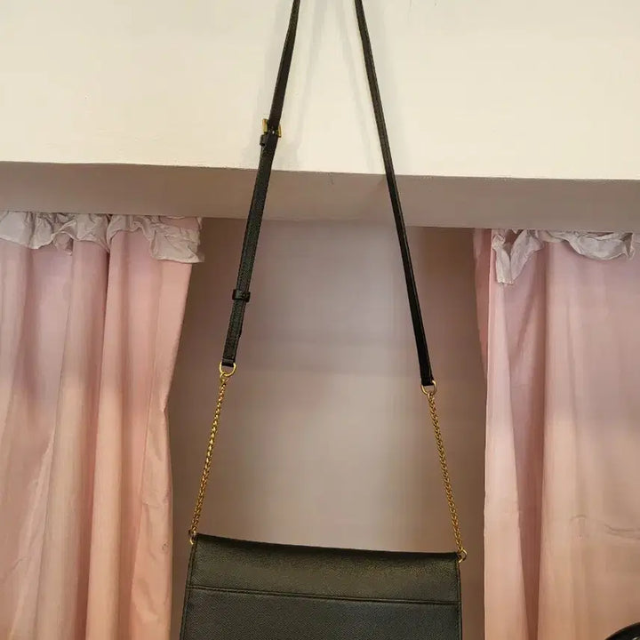 [BUNJANG] Beanpole Leather Crossbody Bag / 빈폴크로스백
