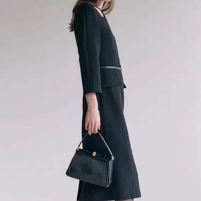 [SOLD OUT] 루에브르 벨트 원피스