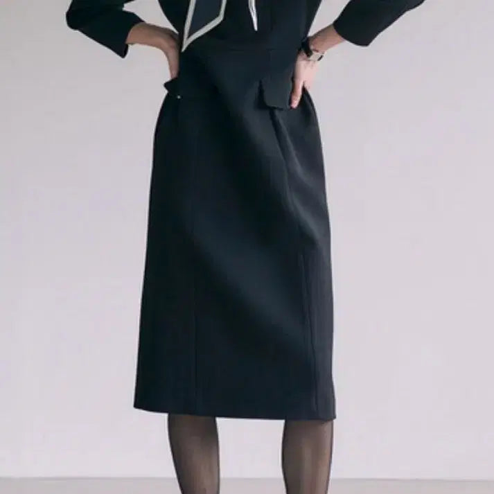 [SOLD OUT] 루에브르 벨트 원피스