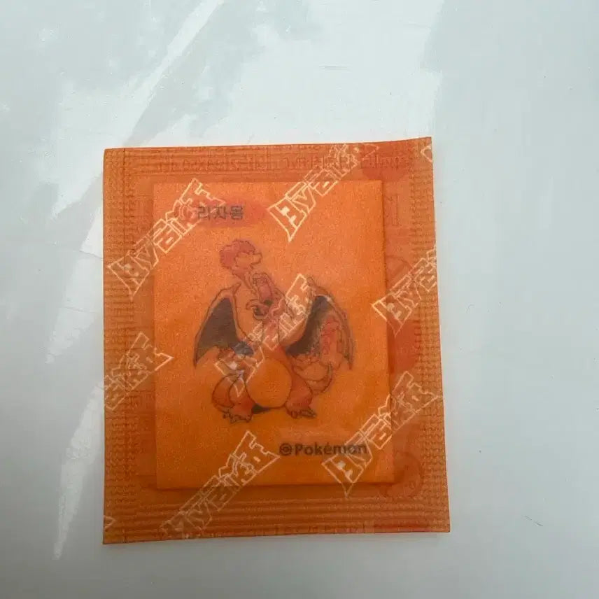 [BUNJANG] Charizard Sticker Sealed / 리자몽스티커 미개봉