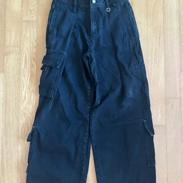 [BUNJANG] Wooyoungmi FW23 Wide Cargo Denim Pants Black Size 50 / 23fw 우영미 와이드 카고 데님 블랙 50사이즈