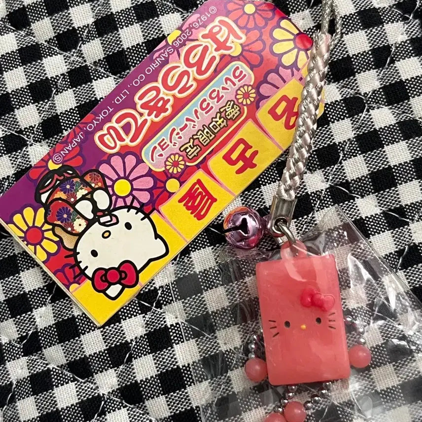 [BUNJANG] Sanrio Classic Hello Kitty String Charm (Pink) / 산리오) 고전 헬로키티 키티스트랩 (양갱 달랑이/핑크)