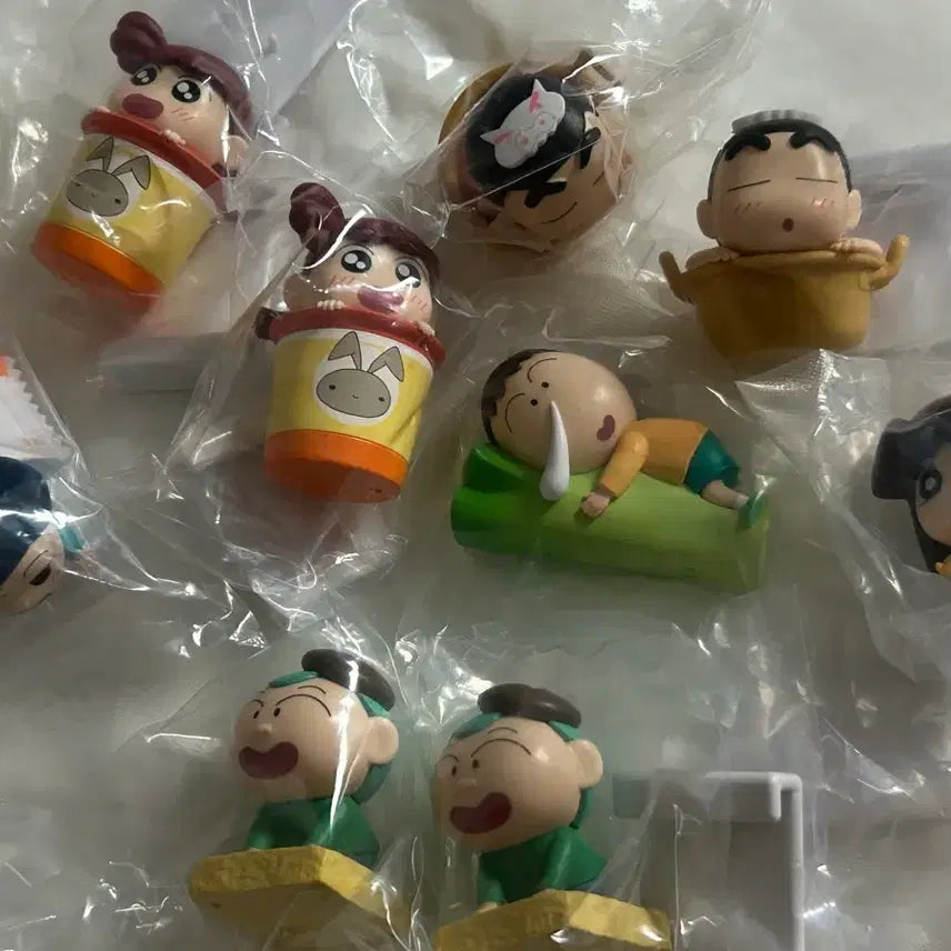 [BUNJANG] Crayon Shin-chan Ramen Stopper Figures (Set Available) / 짱구 라면스토퍼 피규어 / 맹구 짱구 철수 유리 훈이 수지