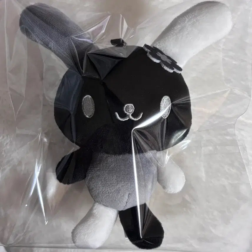 [BUNJANG] Abail Usahana Monotone Mascot Keychain / 아베일 우사하나 모노톤 마스코트