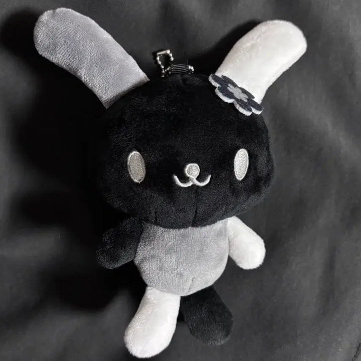 [BUNJANG] Abail Usahana Monotone Mascot Keychain / 아베일 우사하나 모노톤 마스코트