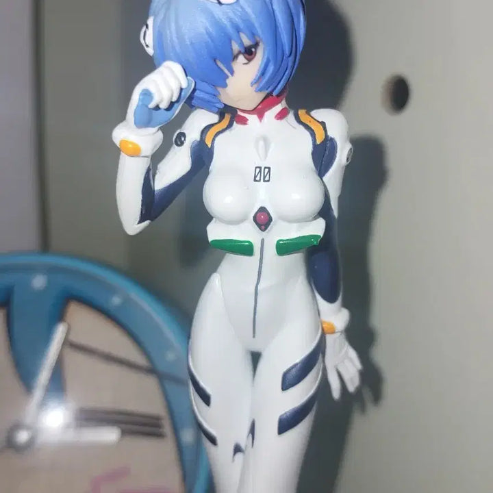 [BUNJANG] Evangelion Ayanami Rei Eugeene Figure / 에반게리온 아야나미 레이 영에이스 부록 고전 미소녀 피규어