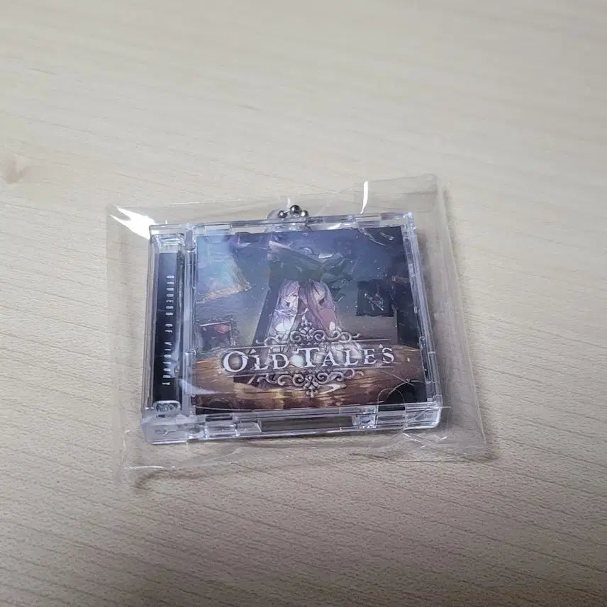[BUNJANG] Nikke CD Keyring (Old Tales) Trade for Footstep Workrun / 니케 CD키링 (올드테일즈)로 풋스텝워크런이랑 교환합니다