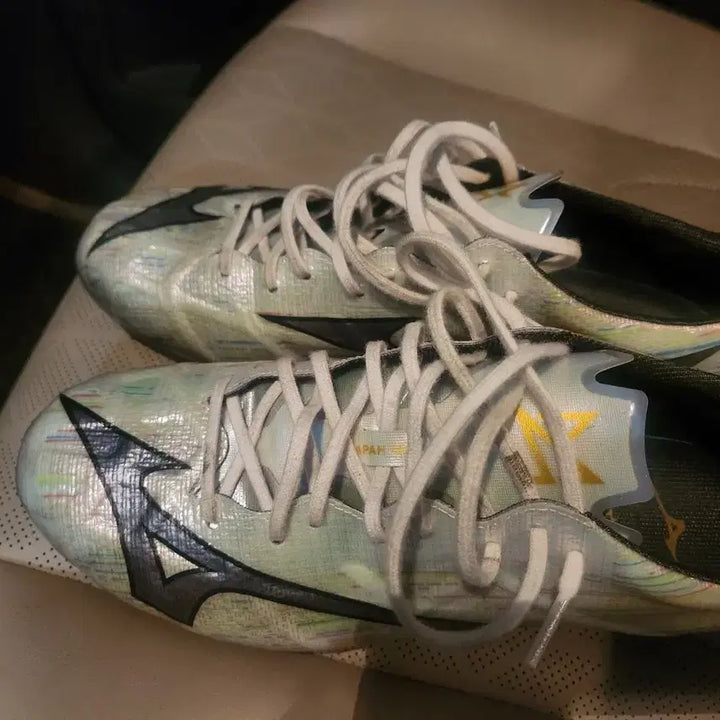 [BUNJANG] Mizuno Alpha 2 Japan White 265mm Soccer Cleats / 미즈노 알파2  제팬 화이트 265mm