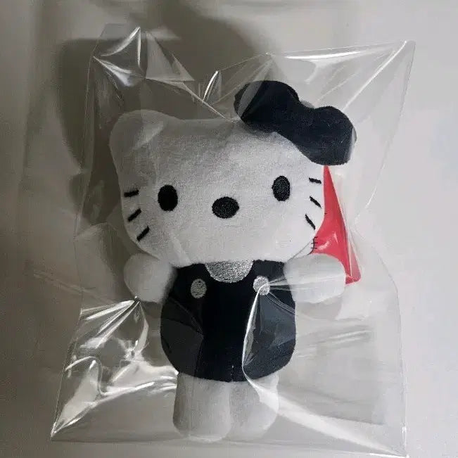 [BUNJANG] Hello Kitty Doll Black Dress / 헬로키티 인형 검정 원피스