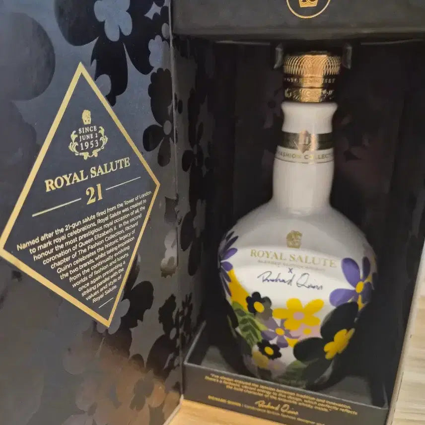 [BUNJANG] Royal Salute 21 Year Old Richard Queen Edition II Empty Bottle / 로얄살루트 21년 리차드 퀸 에디션 II 공병입니다