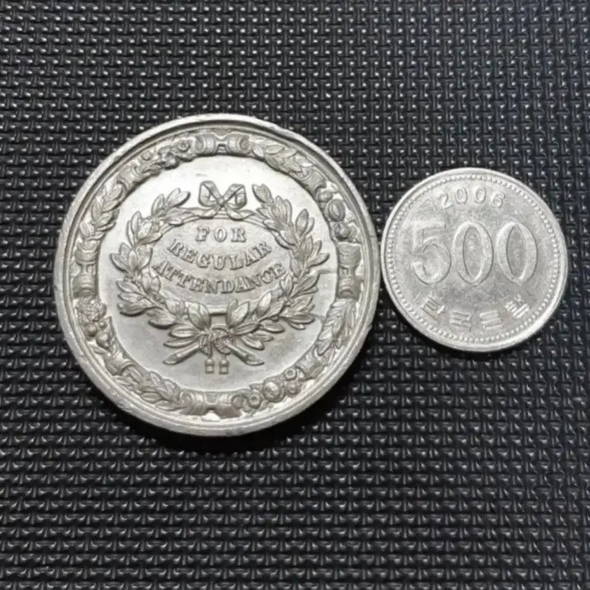[BUNJANG] Rare British Award Large Medal Commemorative Coin Foreign Coin / 희귀 영국 공로포상 대형 메달.기념주화 외국주화 주화 화폐 동전