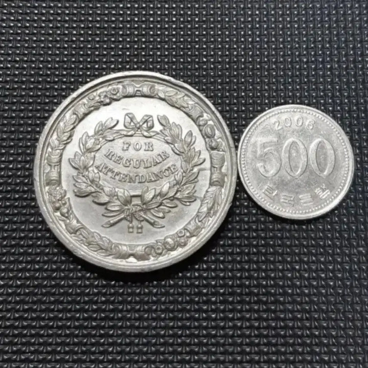 [BUNJANG] Rare British Award Large Medal Commemorative Coin Foreign Coin / 희귀 영국 공로포상 대형 메달.기념주화 외국주화 주화 화폐 동전