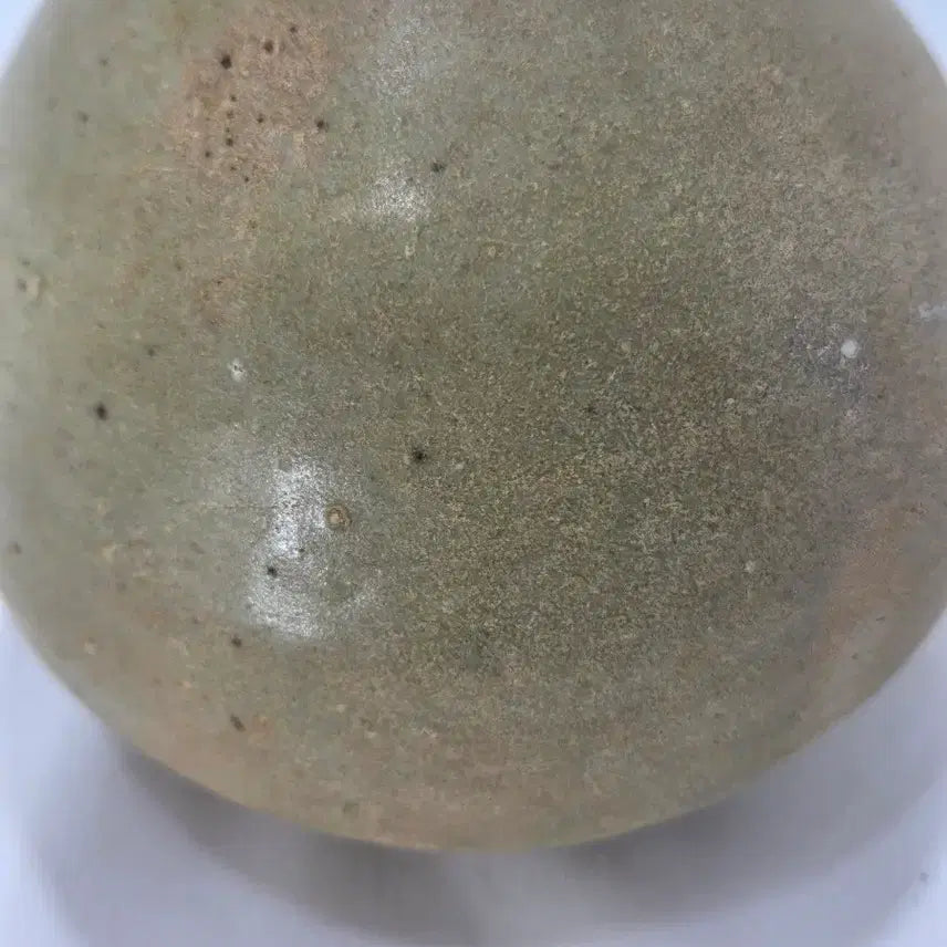 [BUNJANG] Celadon Porcelain Vase with Antique Charm / 청자유병