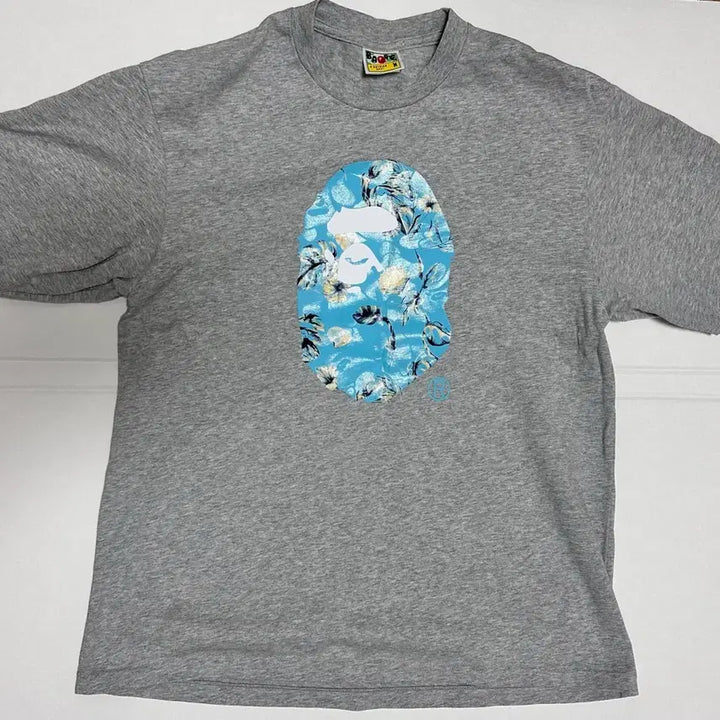 [BUNJANG] BAPE Vacation Pattern Ape Head Relaxed Fit T-Shirt Grey / M) 베이프 베케이션 패턴 에이프 헤드 릴렉스드 핏 티셔츠 그레이