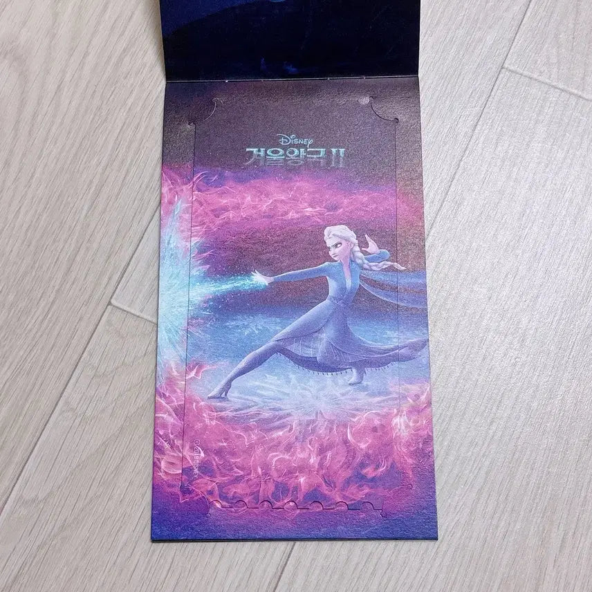 [BUNJANG] Megabox Frozen 2 Elsa Ticket Book + 2 Illustration Tickets / 메가박스 겨울왕국2 엘사 티켓북+일러스트 티켓 2장