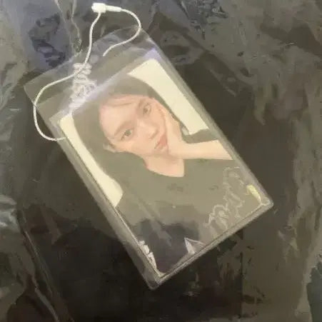 [BUNJANG] Aespa Winter Dirty Work T-shirt Photocard Sealed / 에스파 윈터 더티워크 티셔츠 포카 포토카드 미개봉