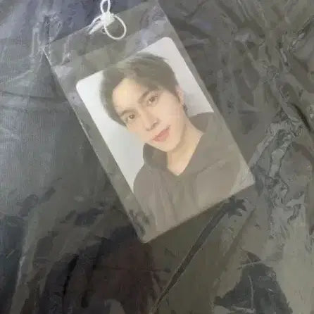 [BUNJANG] WayV Hendery Phantom Hoodie Photocard (Sealed) / 웨이션브이 웨이브 헨드리 팬텀 후디 후드 포카 포토카드 미개봉