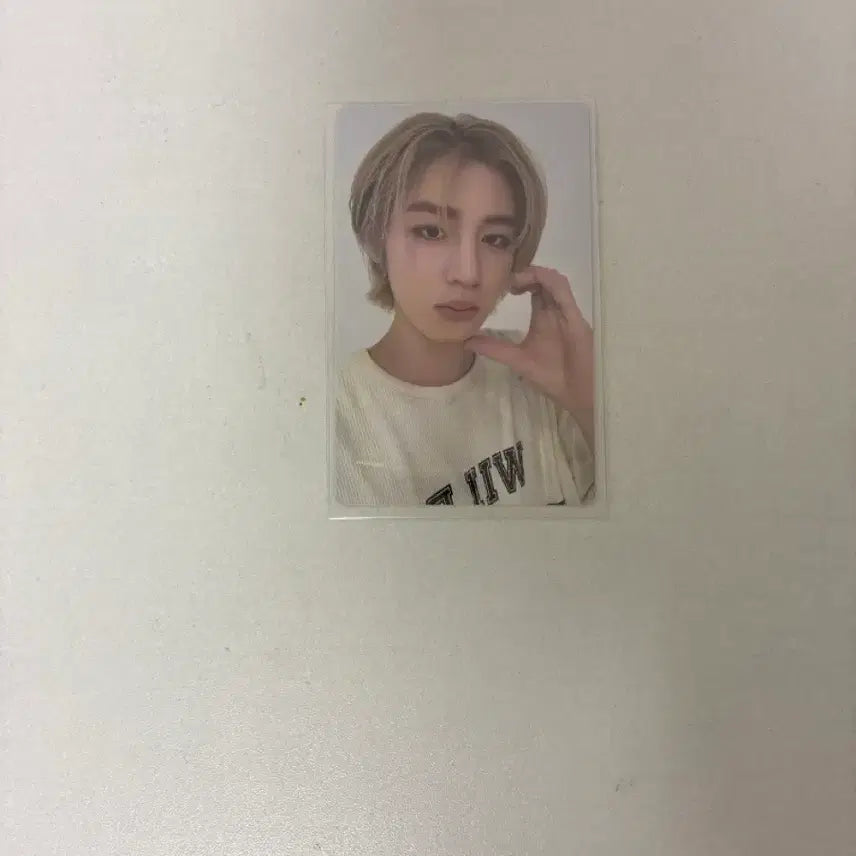 [BUNJANG] BOYNEXTDOOR Leehan Weverse Photocard / 보넥도 19.99 위버스 이한 포카