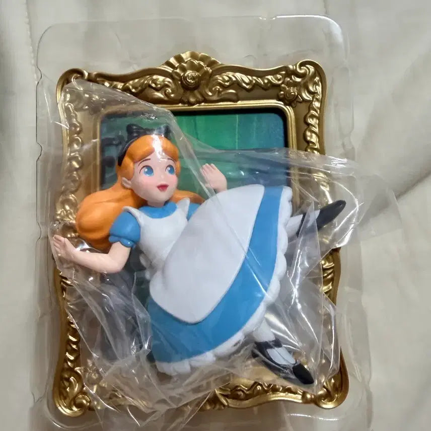 [BUNJANG] Disney Alice in Wonderland Framed Figure / 디즈니 이상한 나라의 앨리스 액자피규어