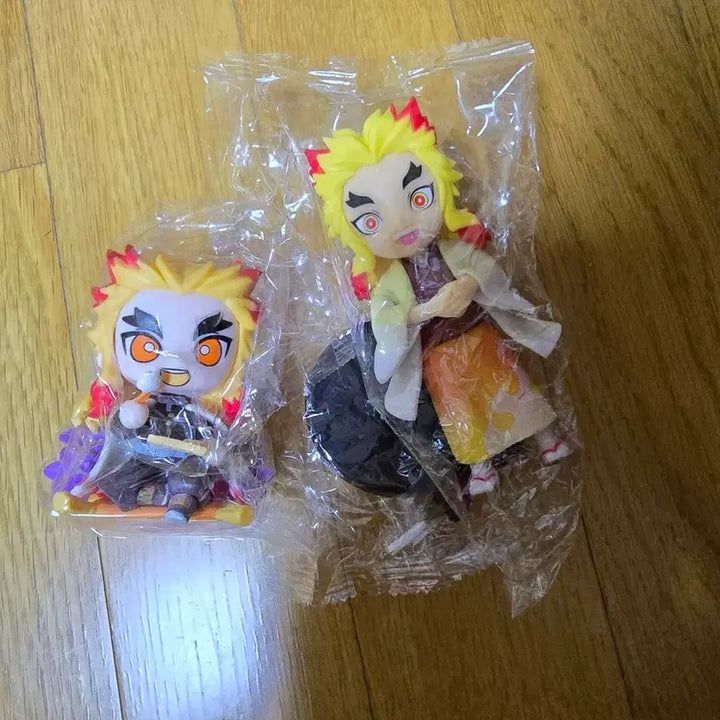 [BUNJANG] Demon Slayer Kyojuro Rengoku Figure Set (2 Types) / 귀멸의 칼날 렌코쿠 쿄주로 피규어 새제품 2종 일괄 판매