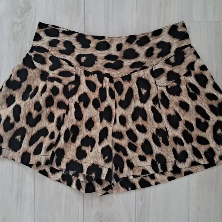 [BUNJANG] Leopard Print Culottes Shorts with Elastic Waistband / 레오파드 호피무늬 허리밴딩 큐롯팬츠/숏팬츠/짧은 치마바지(새 제품)