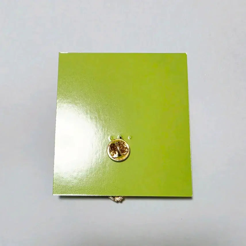 [SOLD OUT] 이삭토스트 포켓몬 메탈 뱃지 뮤츠