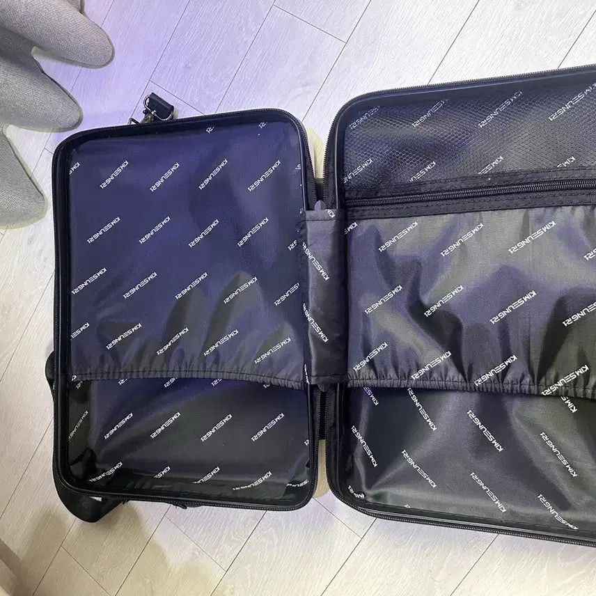[BUNJANG] VICTEAM Kim Seungri Limited Edition Hard Case Bag Goods / [한정판]김승리T VICTEAM 하드 케이스 가방 굿즈