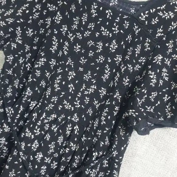 [BUNJANG] Black Floral Puff Sleeve Long Dress / [55~66] 블랙 잔꽃무늬 퍼프 롱 원피스