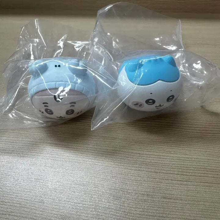 [BUNJANG] Chiikawa Baby Sleepy High Five Gacha Figure Hachiware &amp; Kani / 치이카와 베이비 엉금엉금 하이하이 가챠 피규어 하치와레